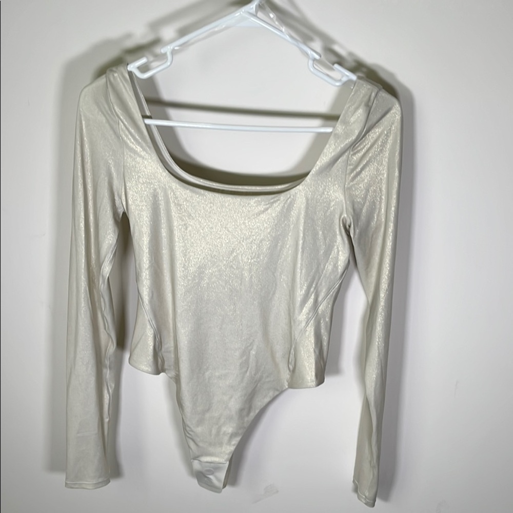 Lululemon Athletica Pearl color Shimmer High cut Bodysuit NWOT!